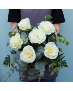 Ramo de 6 rosas blancas
