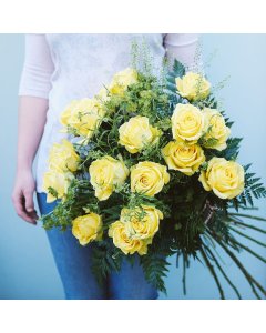 Ramo de rosas amarillas