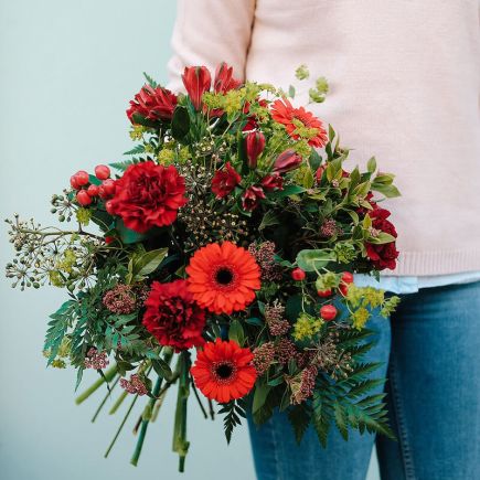 Ramo de flores rojo