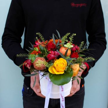 Caja de flores cálido tamaño S