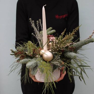 Natural White Christmas Arrangement with Balls