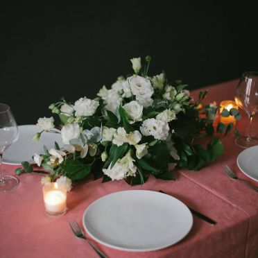 Centro de Mesa Blanco con Velas