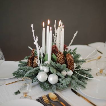 Centro de Navidad Blanco redondo con velas