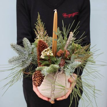 Centro de navidad dorado