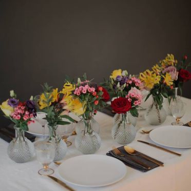 Decoración de Mesa Amarillo y Morado