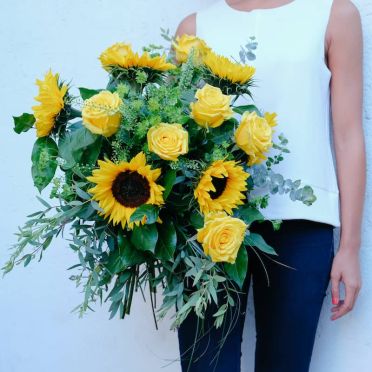 Ramo de Girasoles y Rosas