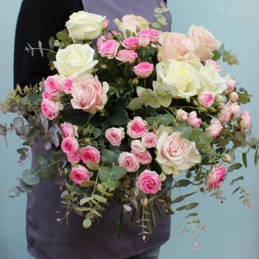 Mimi Eden Rose Bouquet