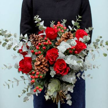 Ramo de Navidad con Rosas Rojas