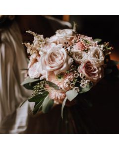 Ramo de novia con rosas y gerberas