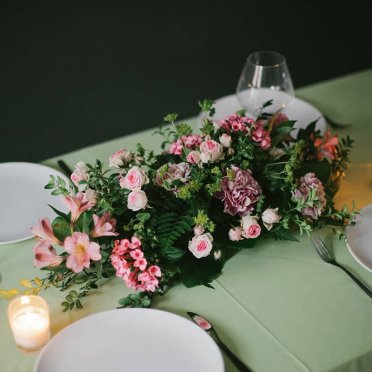 Centro de Mesa Rosa Largo