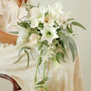 Ramo de novia con calas y lirios