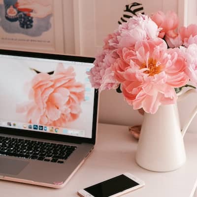Pink, white, coral....