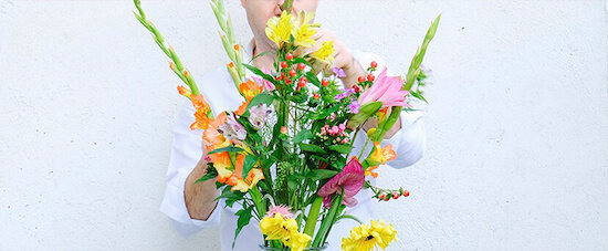6 formas creativas de colocar tus flores 