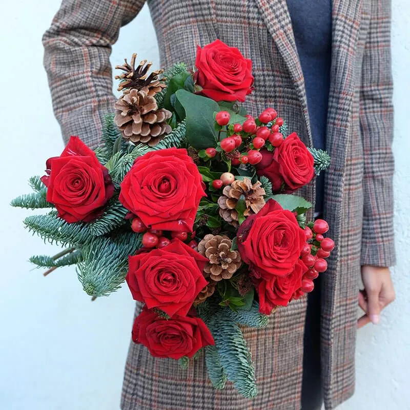Ramo de Navidad con Rosas Rojas | Floristería Bourguignon