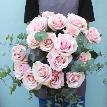 Ramo de rosas rosa