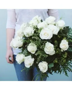 Ramo de Rosas Blancas 70cm