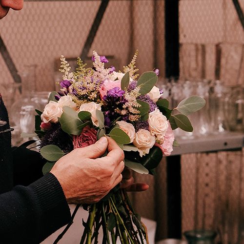 florista haciendo gretel