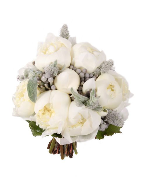 ramo de novia blanco con peonias brunia y stachys