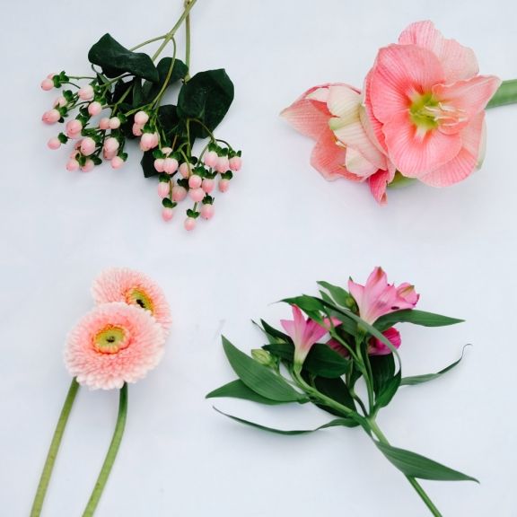 weekly blooms 7 flores